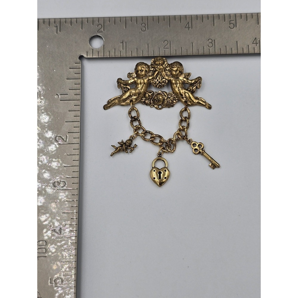 Vintage Gold Tone Cherub Cupid Key Heart Lock Dangle Brooch Pin Victorian - Picture 5 of 5